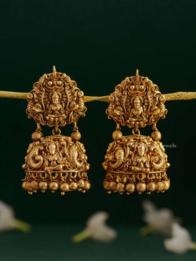 Gorgeous AD stones studded jhumkas .These are so trending among the latest popular designs online. Also shop more Elegant AD Stones Jhumkas at South India Jewels Online Stores.
