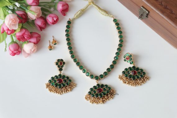 Awesome Haritha Reversible Necklace