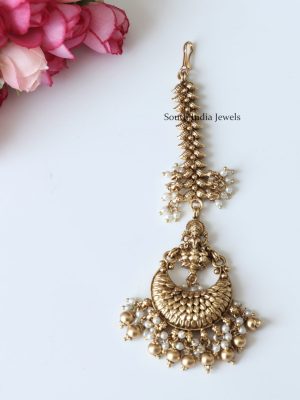 Beautiful Isvari Maang Tikka