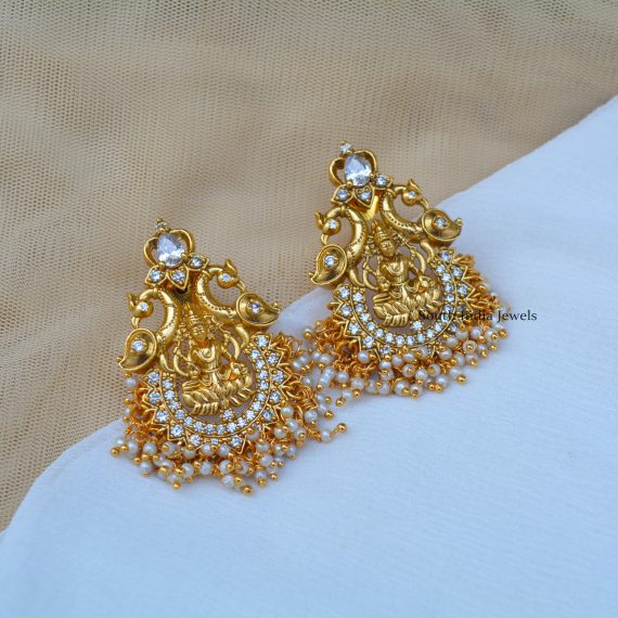 Classic Peacock Pearl Earrings