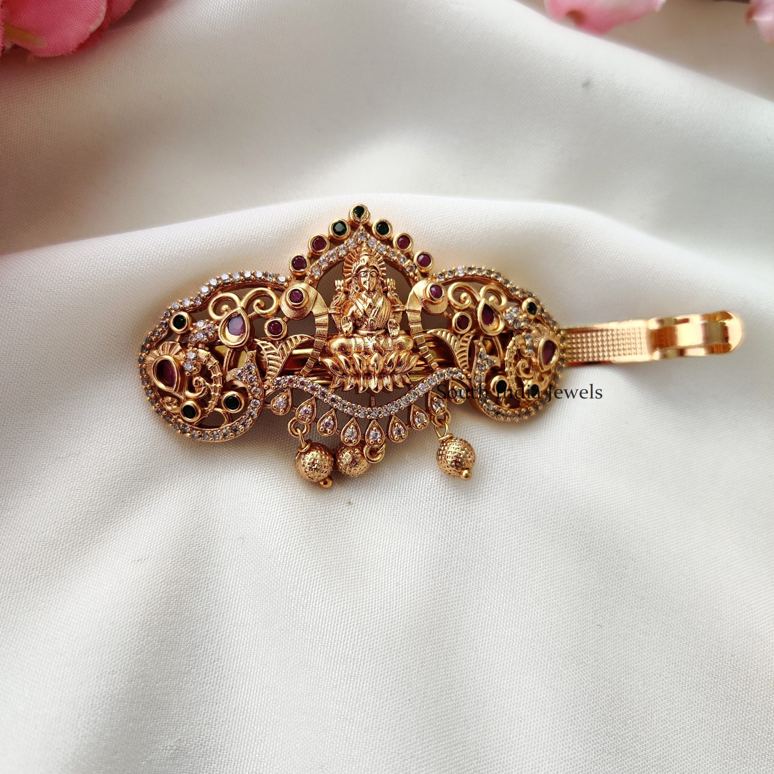 Traditional Rakodi to Modern Tiara 10 Stunning Bridal Hair Accessories for  the Chic and Stylish Bride