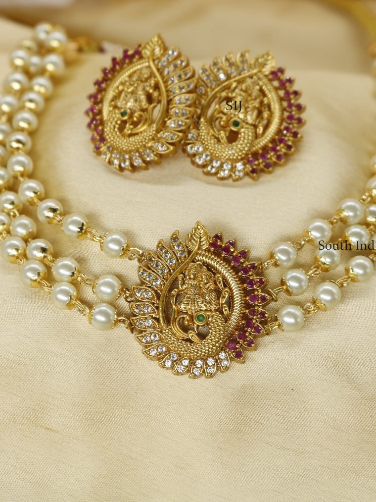 Cute Radhakrishna Pearl Choker (