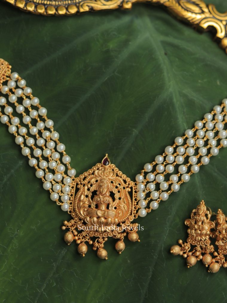 Elegant Pearls Dwarapalakas Choker (1)