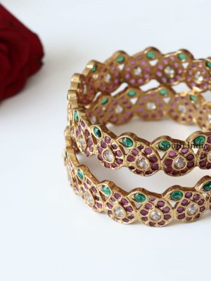 Fantastic Ganishka Design Bangles