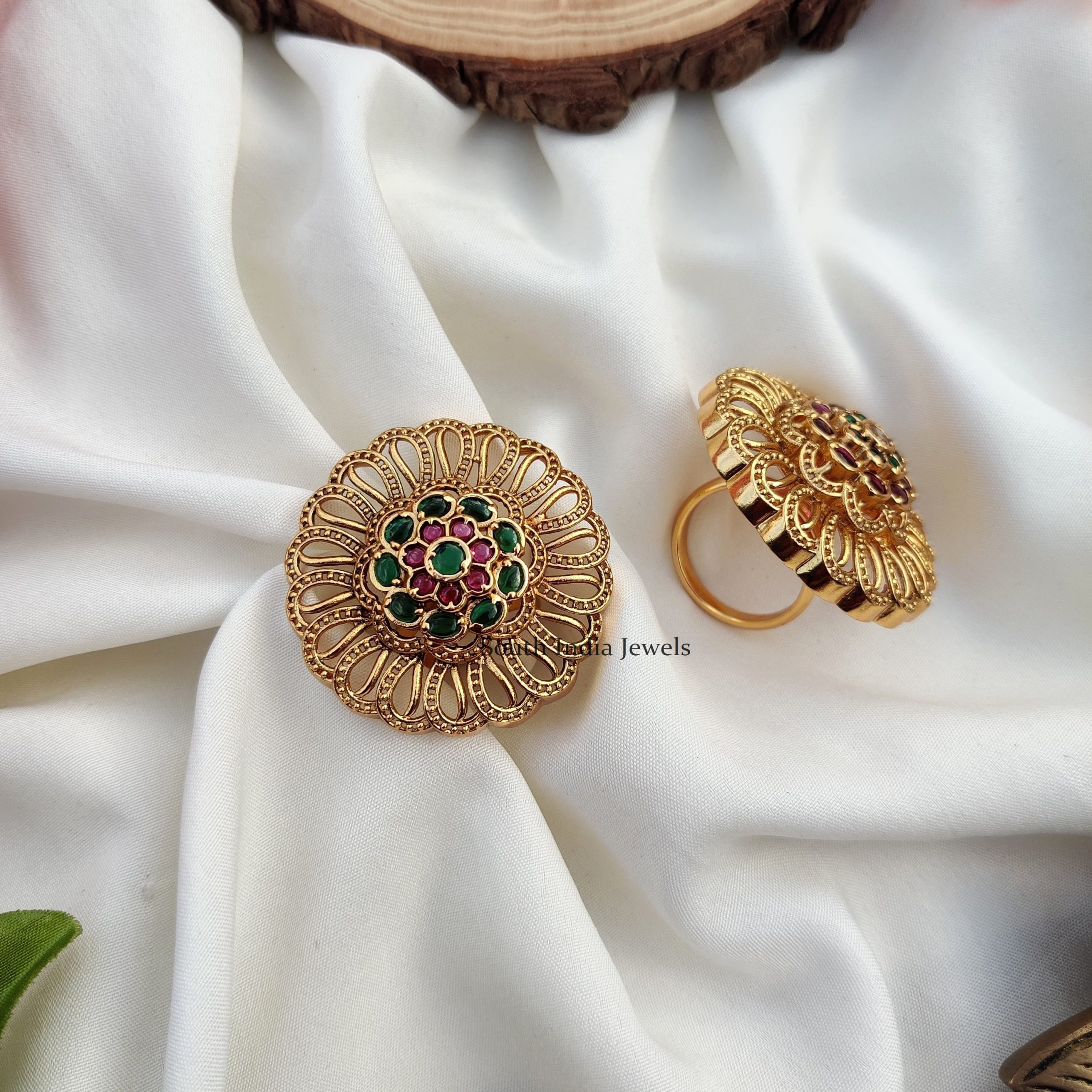 memoir Gold Plated Round Shaped Filigree Fashion Finger Ring Women  Traditional Brass Gold Plated Ring Price in India - Buy memoir Gold Plated  Round Shaped Filigree Fashion Finger Ring Women Traditional Brass
