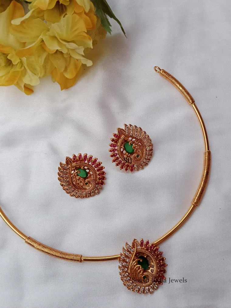 Gorgeous Peacock Design Necklace