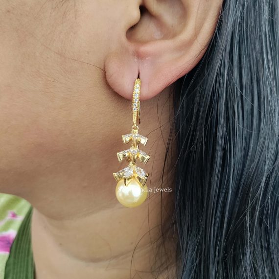 Stylish Floral Design Earrings