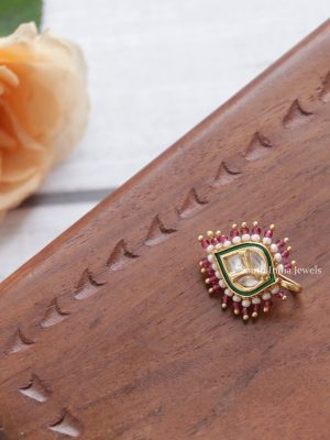 Unique Chavvi Nose Pin