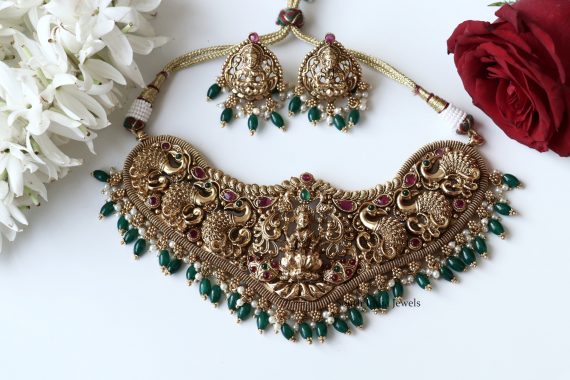 Beautiful Sadhna Emerald Necklace