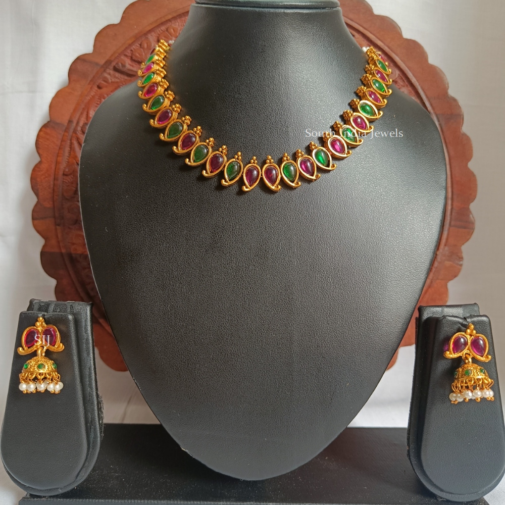 Classic Mango Design Necklace