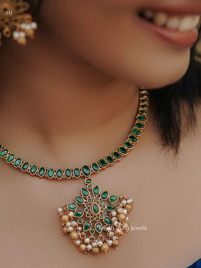 Gorgeous Floral Emerald Necklace