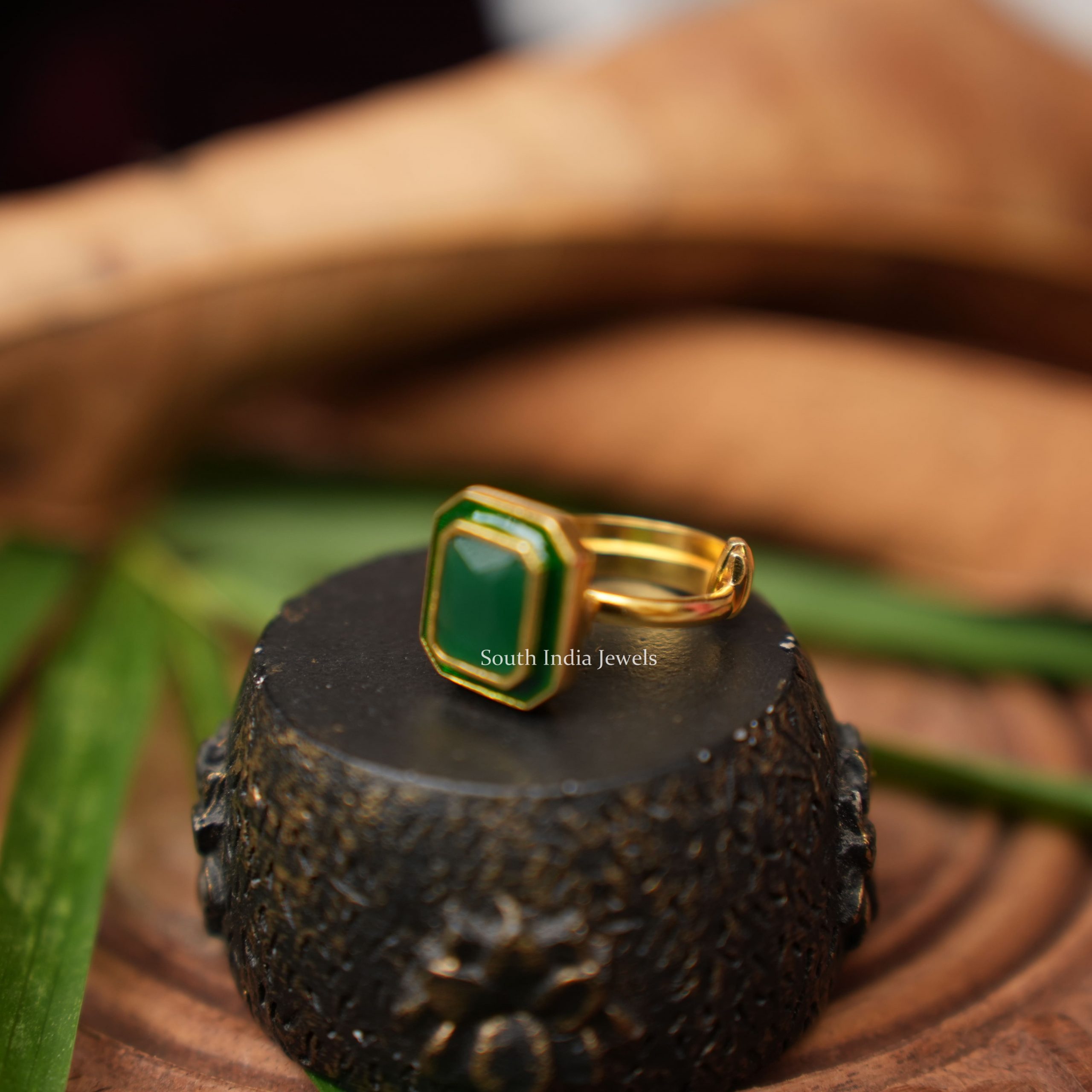 Women's Swarovski Crystal Pure Sterling Silver Green Stone Ring