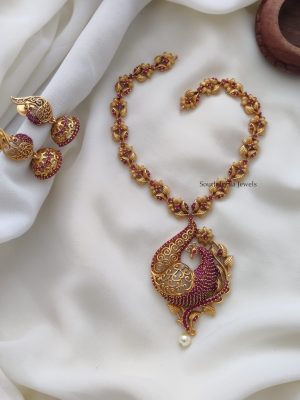 Lovely AD Stones Necklace