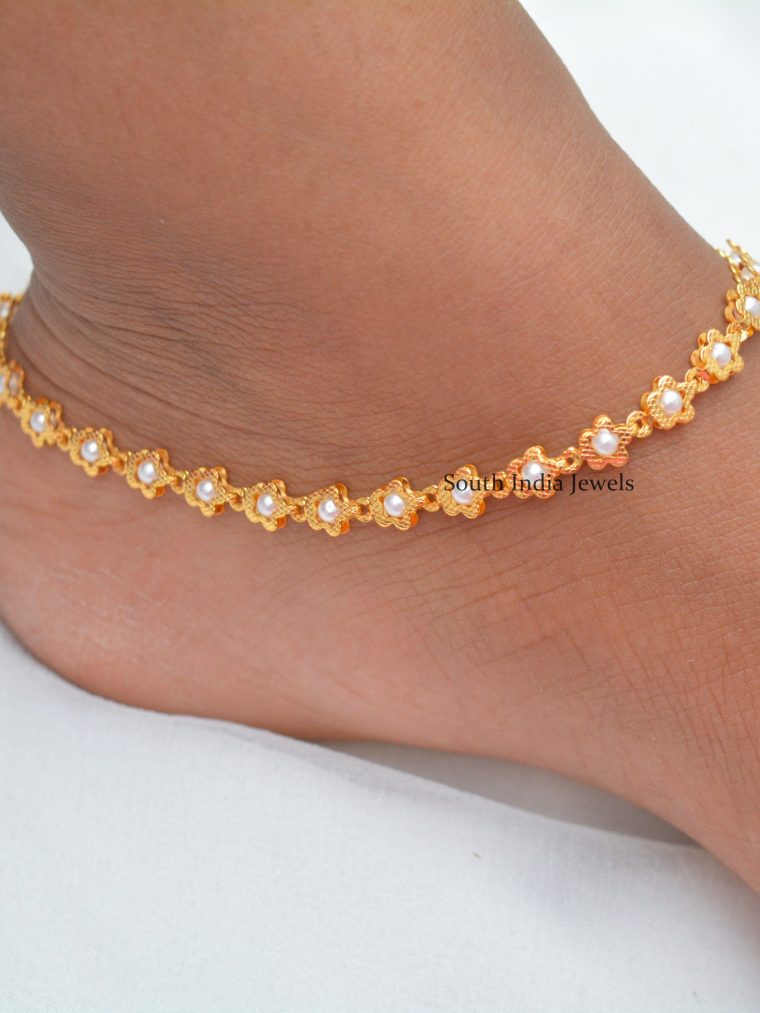 Trendy Pearl Design Anklets