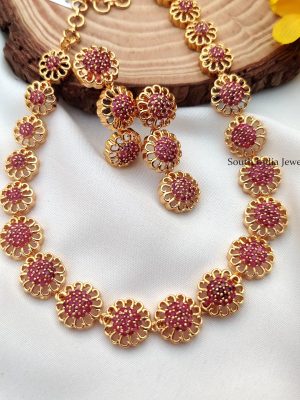 Attractive AD Stones Necklace