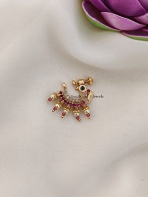 Lovely Design Nose Pin