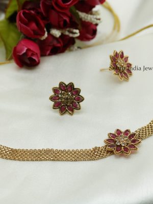 Beautiful Red Flower Choker
