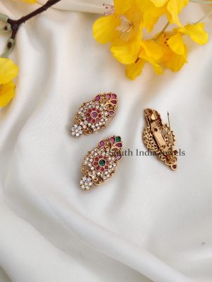 Trendy Floral Design Saree Pin