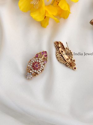 Trendy Floral Design Saree Pin