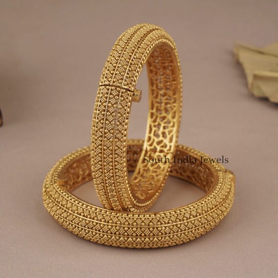 Alluring Broad Openable Bangles