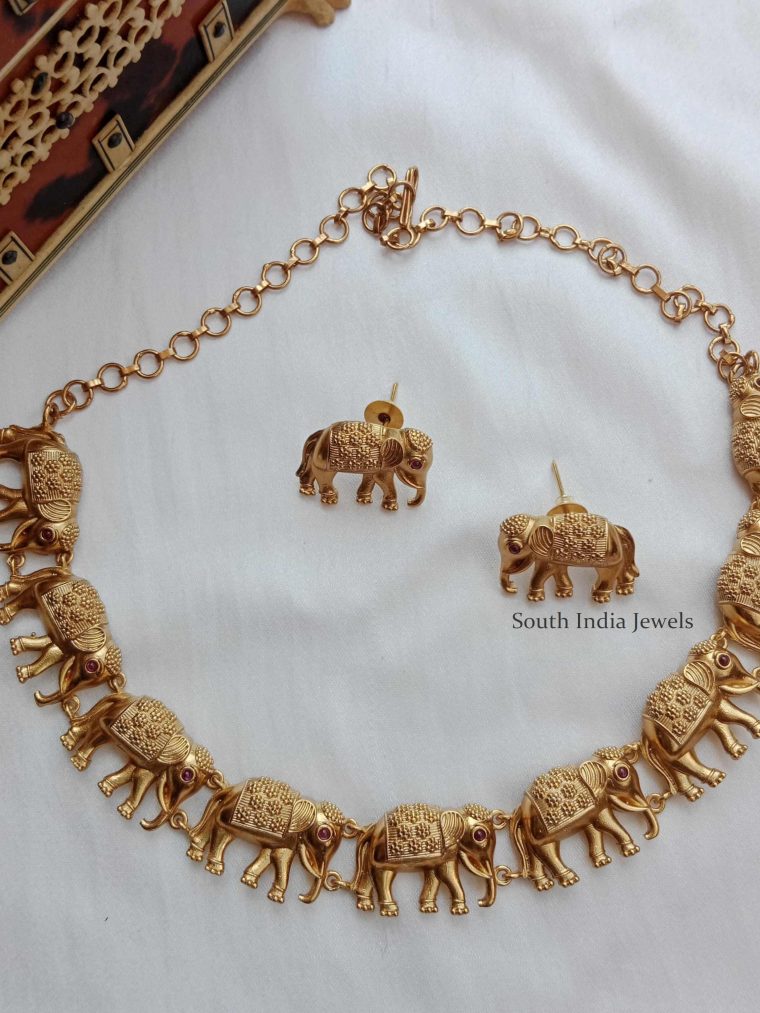 Attractive Elephant Antique Necklace