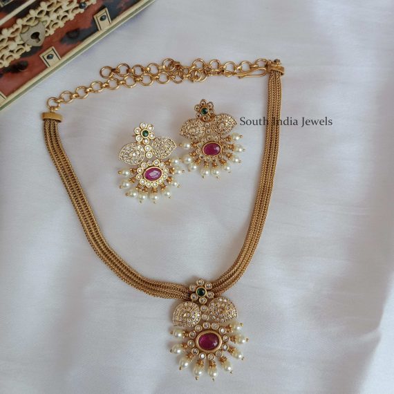 Beautiful Flower Pendant Antique Necklace
