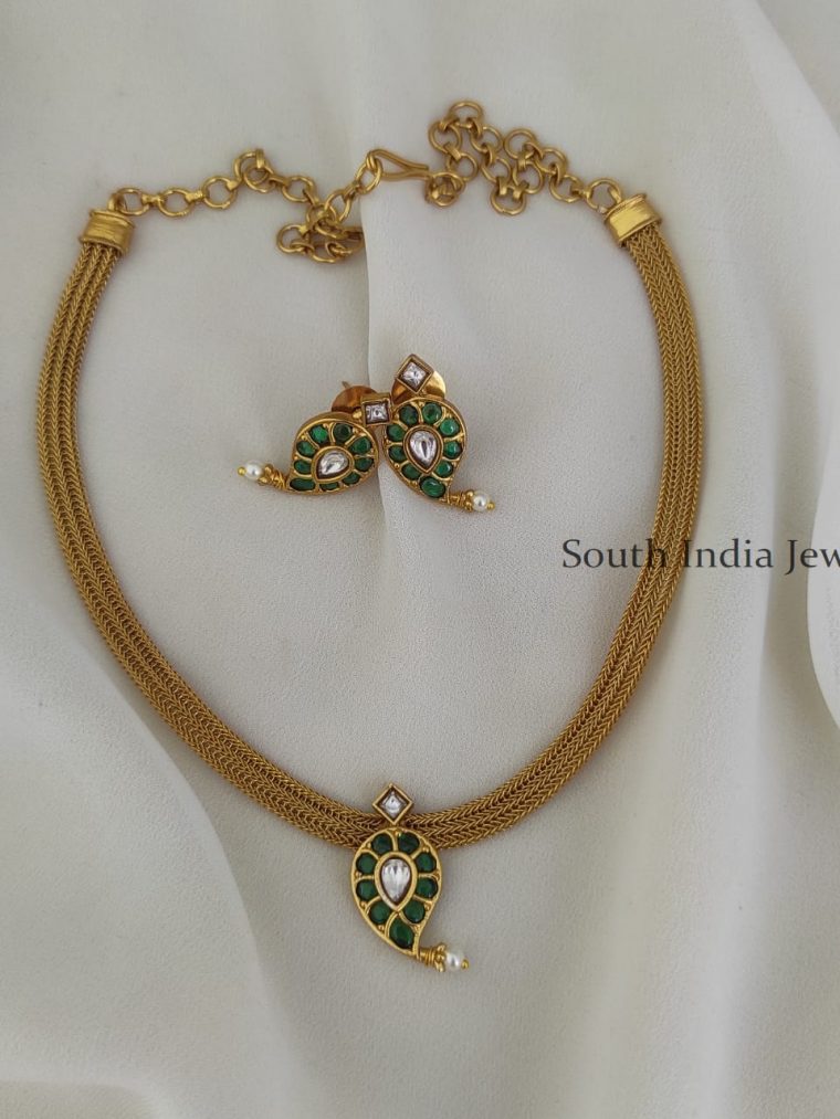 Elegant Emerald White Attigai Necklace