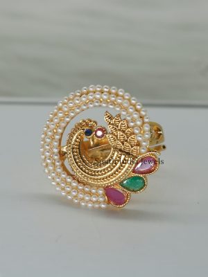 Elegant Peacock Design Finger Ring
