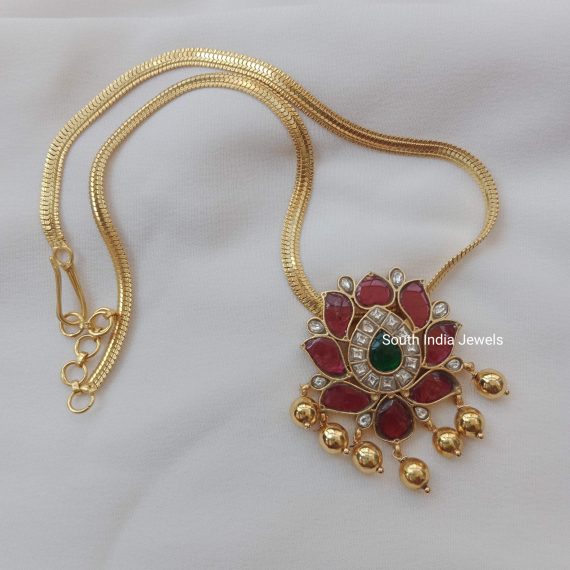 Red Lotus Jadau Pendant Necklace