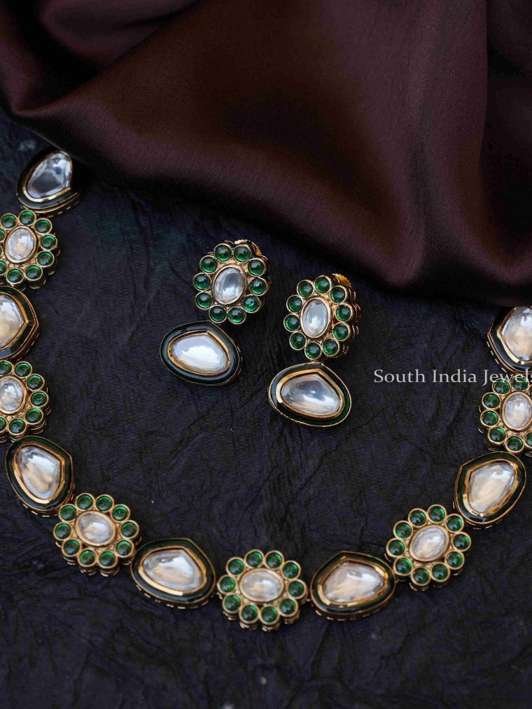 Beautiful Green Kundan Necklace