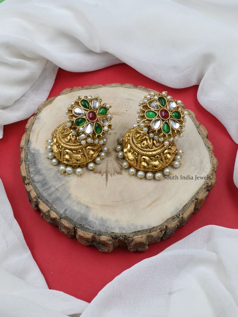 Beautiful Kundan Temple Jhumkas