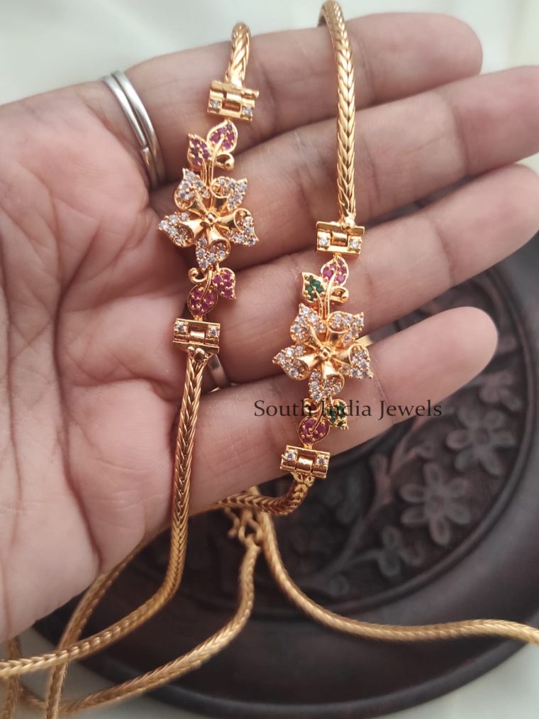 Flower Design Mugappu Chain
