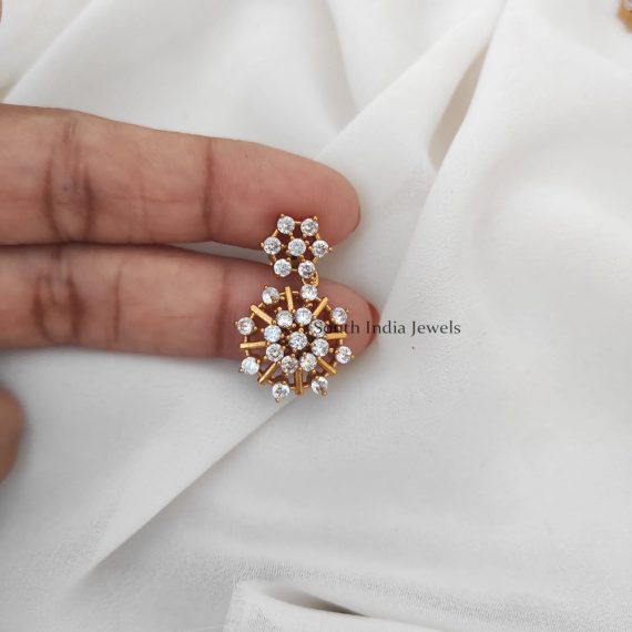 Glamming Diamond Replica Necklace