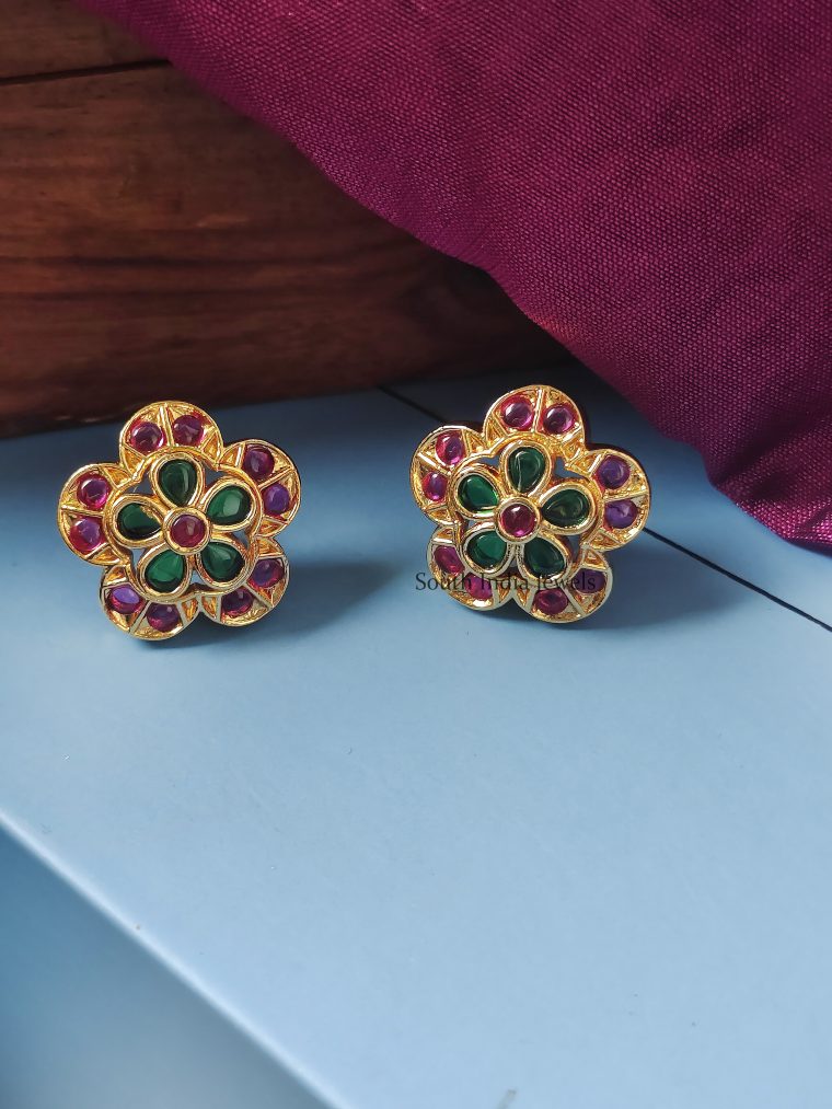 Pretty Flower Design Earrings