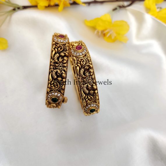 Adorable Gold Look Alike Peacock Motifs Openable Bangle
