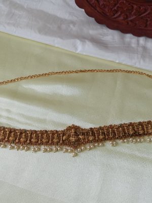 Alluring Lakshmi Hipchain