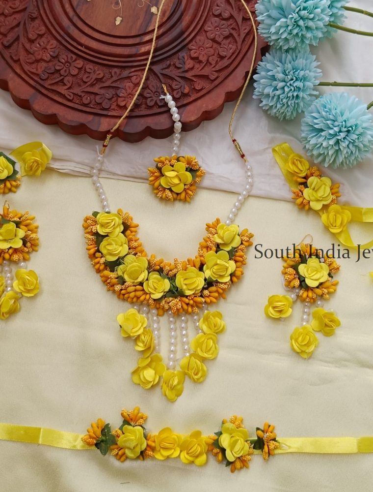 Beautiful Haldi Jewellery Set