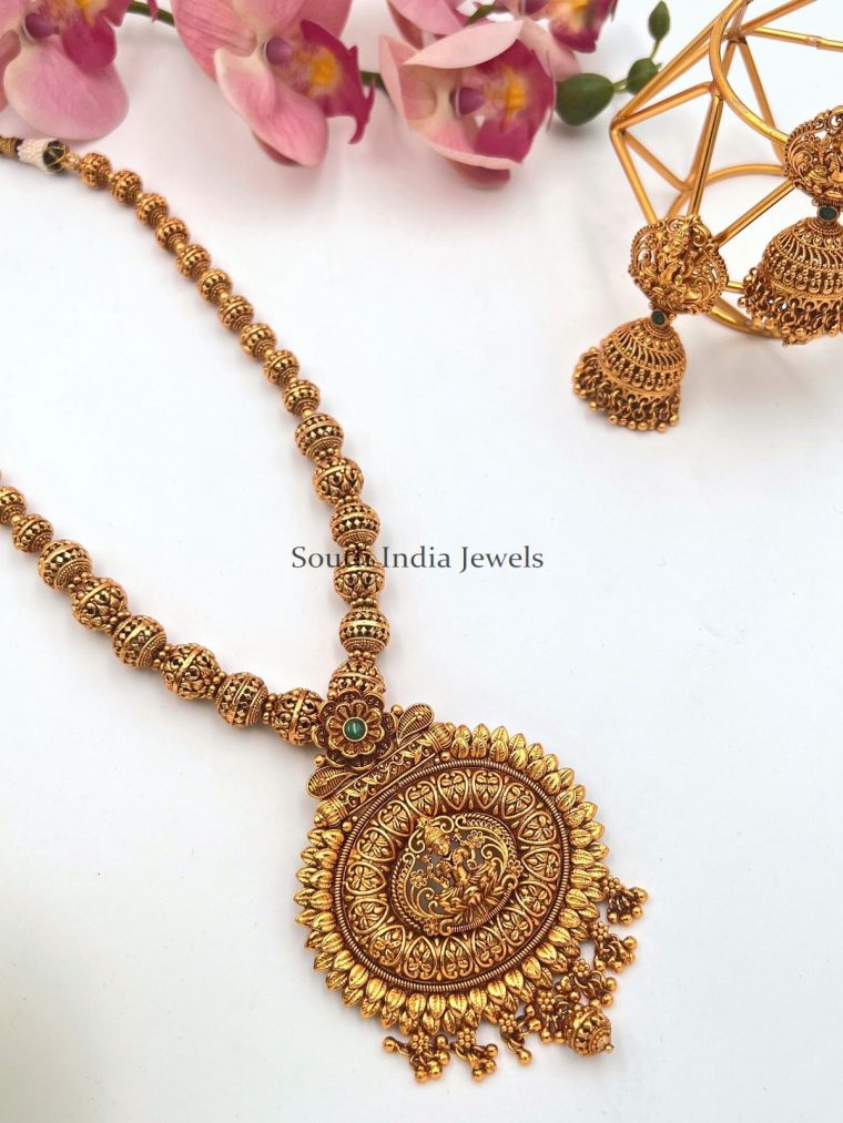 Intricate Lakshmi Pendant Chain