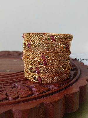 Stylish Premium Quality Bangles Set