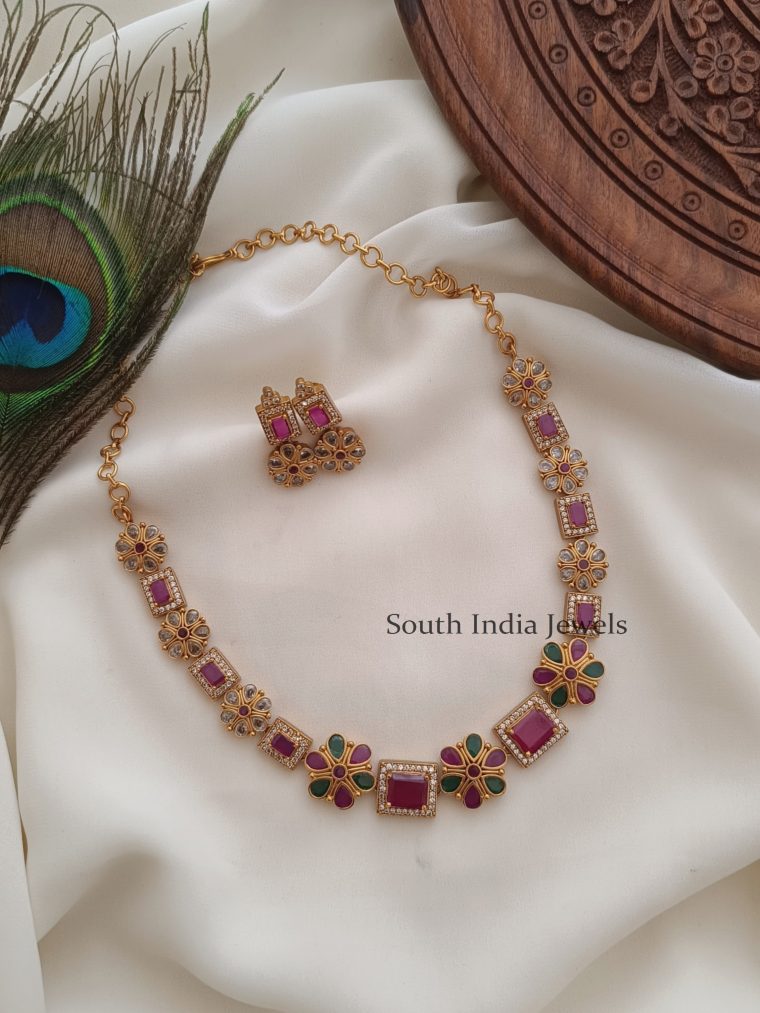 Adorable Flower Design AD Necklace