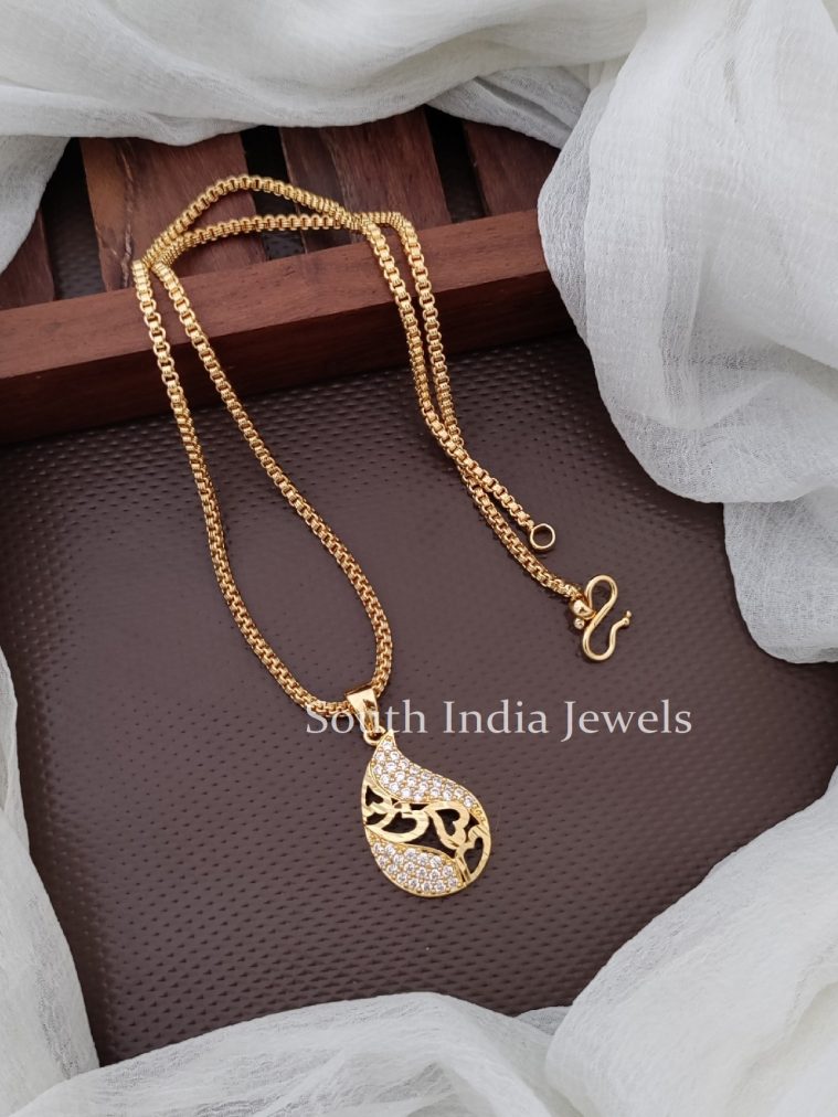 Attractive Mango Pendant Chain