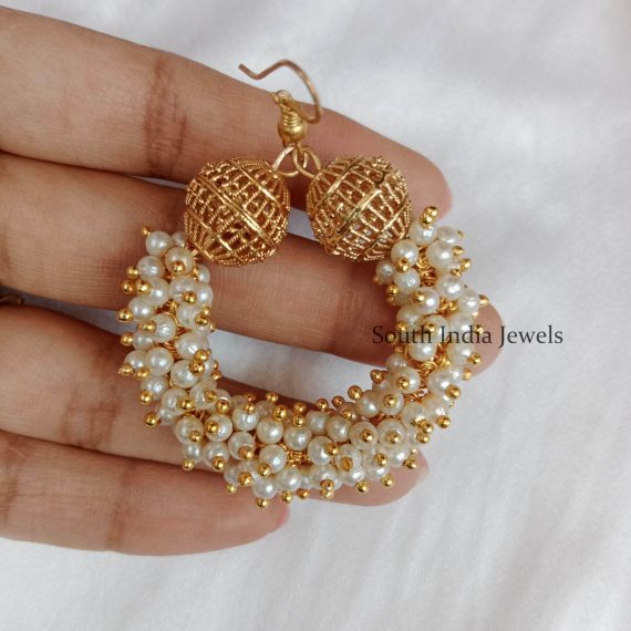 Dazzling Two Layer Ethnic Pearl Cluster Necklace Set