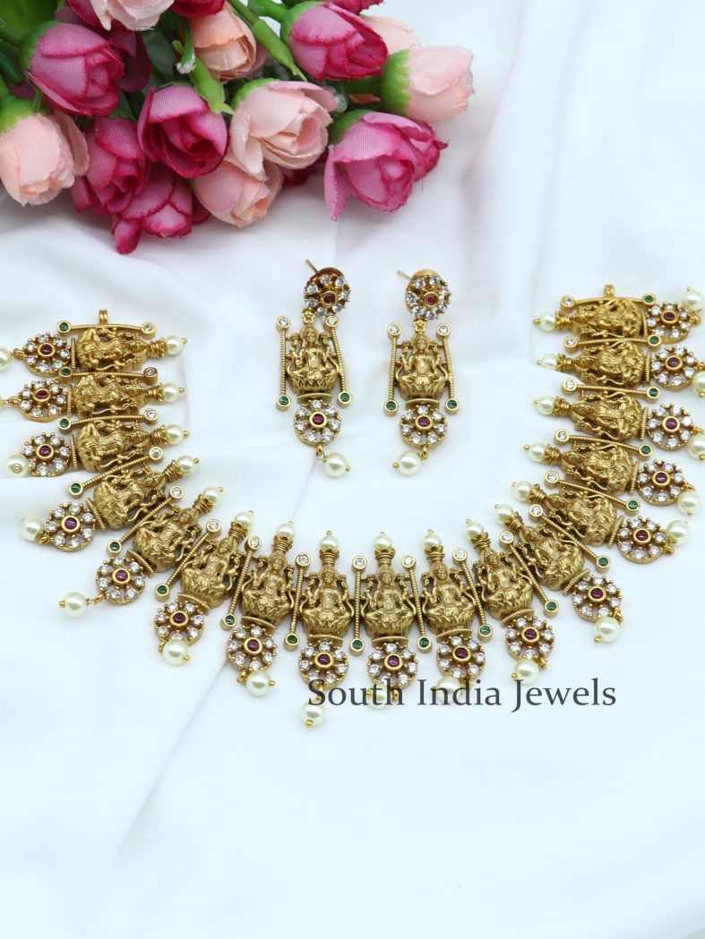 Gorgeous Ishwari Short Necklace