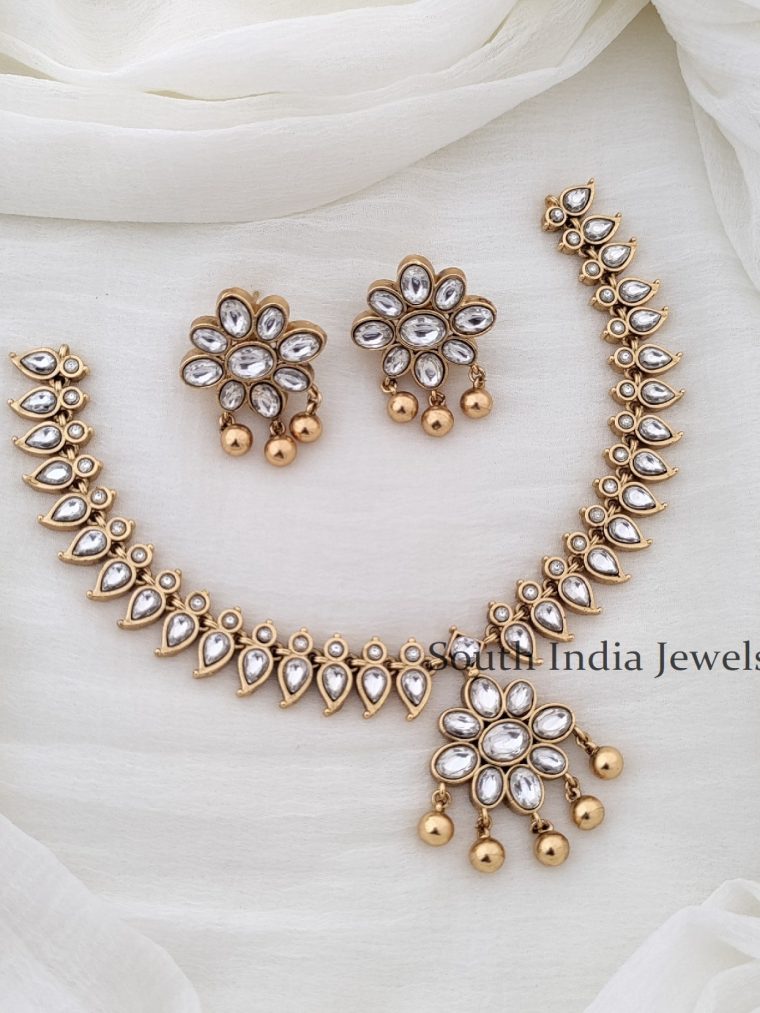 Grand Kundan Stones Necklace