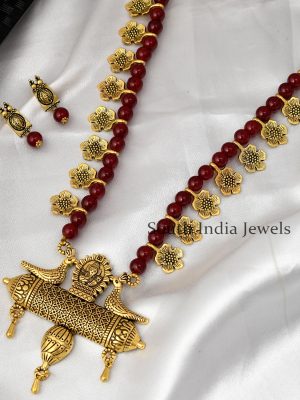 Marvelous Gold Plated Handcrafted Pendant Long Necklace Set In Gold and Red