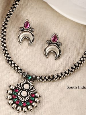 Mesmerizing Oxidised Silver Kolhapuri Stone Pendant Necklace SetMesmerizing Oxidised Silver Kolhapuri Stone Pendant Necklace Set