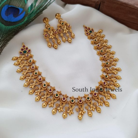 Stunning Flower Design Necklace - South India Jewels