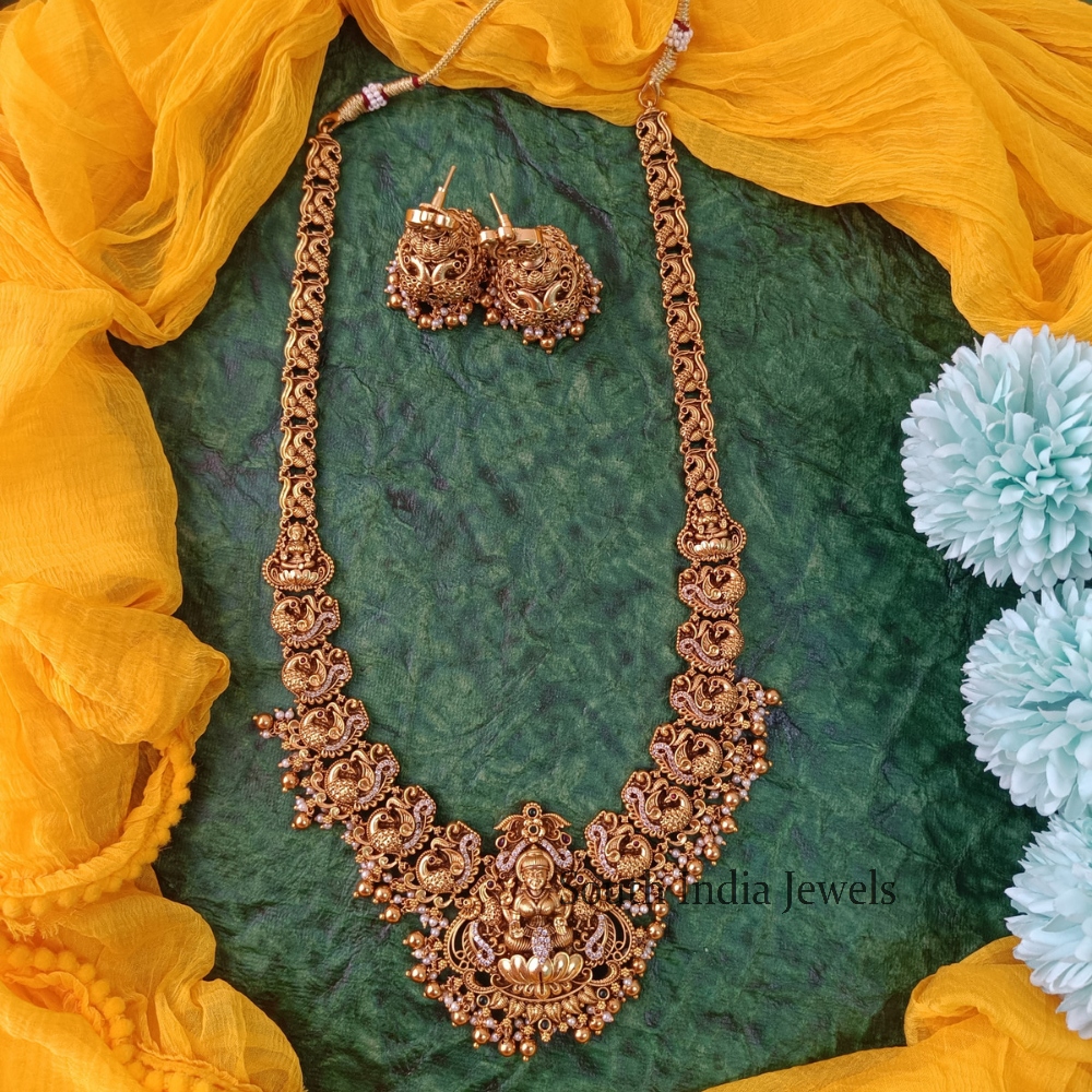 Astonishing Bridal Lakshmi Haram With Jhumkas