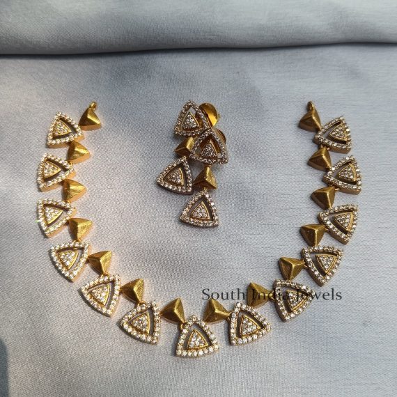 Classy Triangle Pattern AD Necklace with Earrings