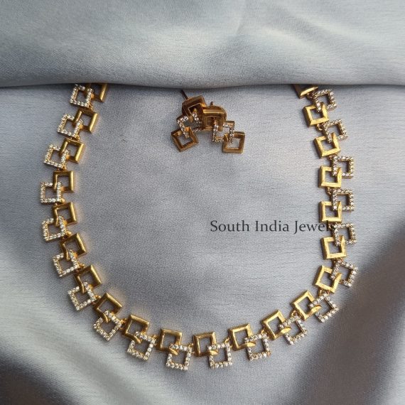 Marvelous Square Necklace With Earrings